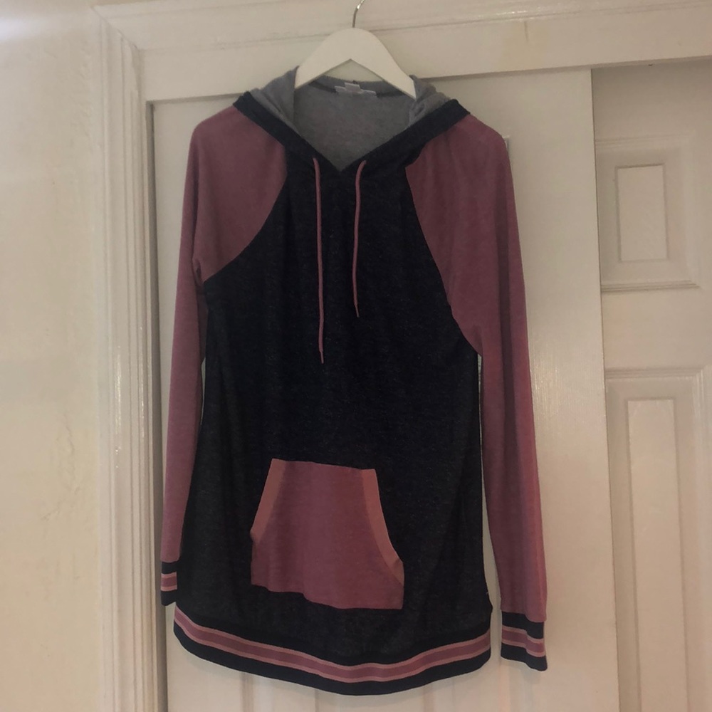 Maternity pullover hoodie
